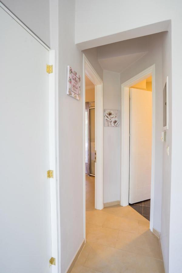 Irida'S Guesthouse Nikiana Eksteriør billede