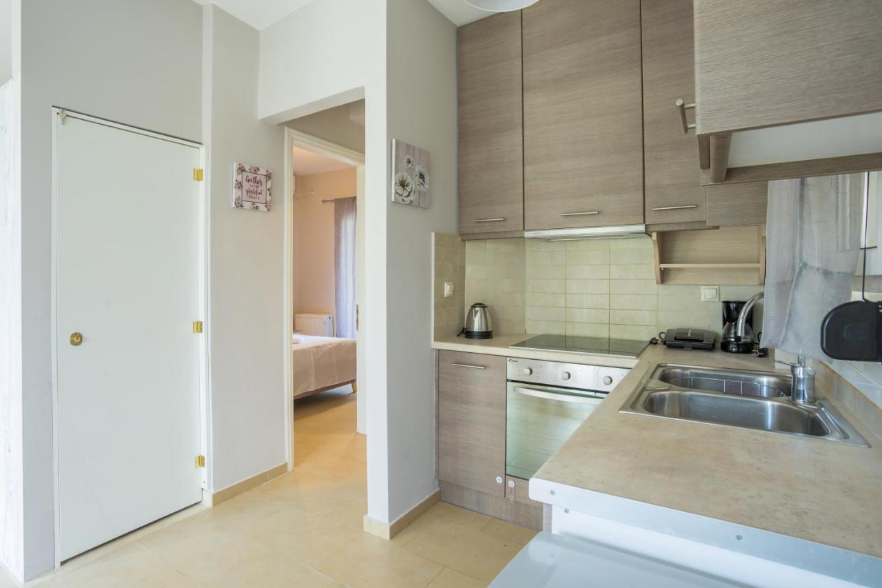 Irida'S Guesthouse Nikiana Eksteriør billede
